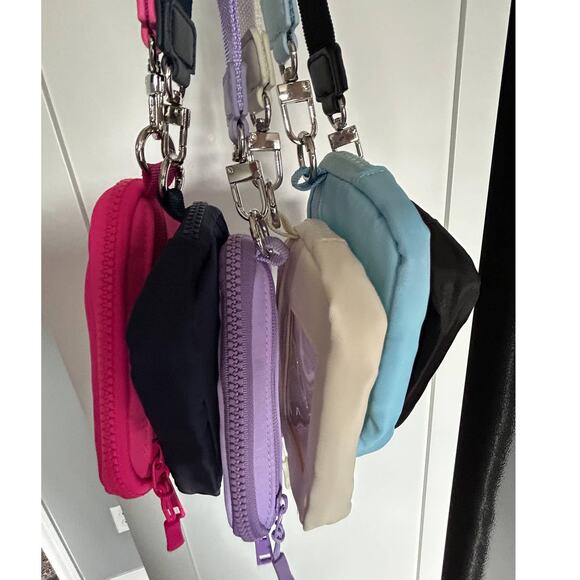 Nylon ID Pouch Wallet with Wristlet Strap Navy - Picture 4 of 6